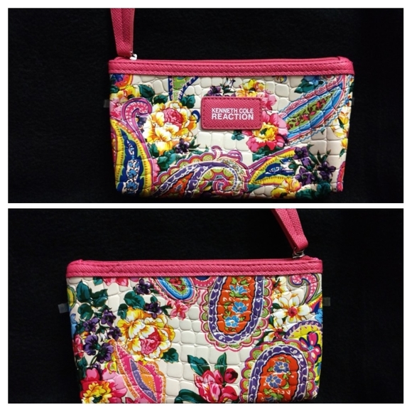 Kenneth Cole Reaction Cosmetic bag bundle - Picture 4 of 7